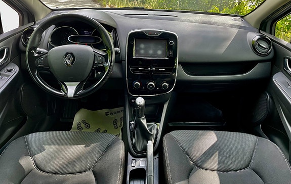 Renault Clio 6 of 9