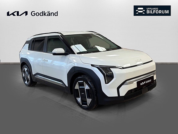 Kia EV3 2 of 5