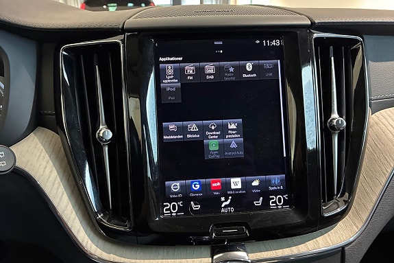 Volvo XC60 18 of 21