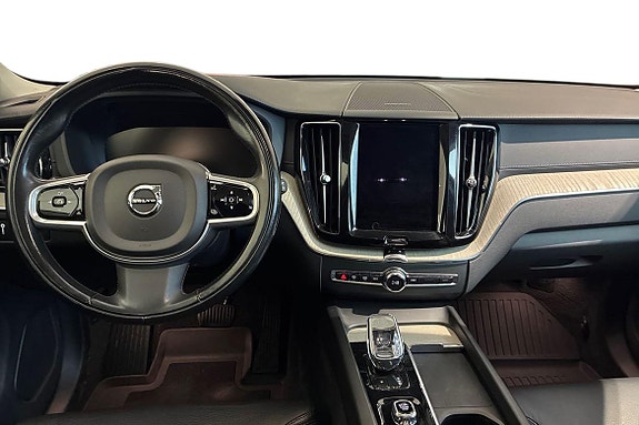 Volvo XC60 9 of 21