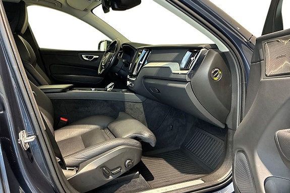 Volvo XC60 7 of 21