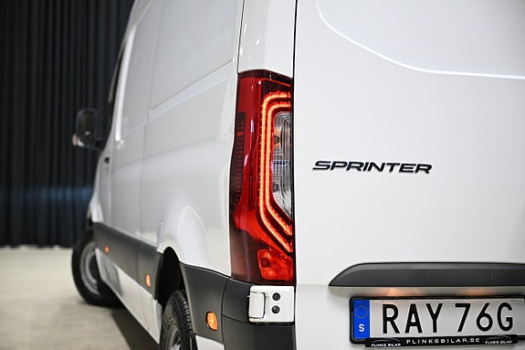 Mercedes-Benz Sprinter 211 15 of 30