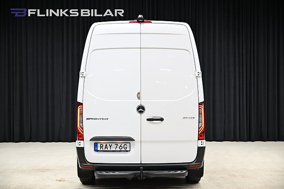 Mercedes-Benz Sprinter 211 14 of 30