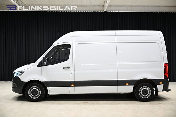 Mercedes-Benz Sprinter 211 2 of 5