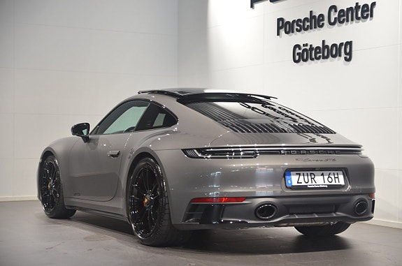 Porsche 911 Carrera GTS 6 of 20