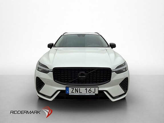 Volvo XC60 2 of 5