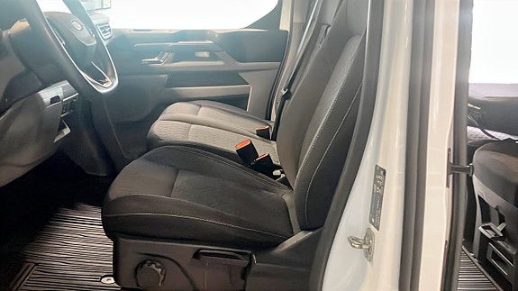 Ford Custom Tourneo 6 of 12