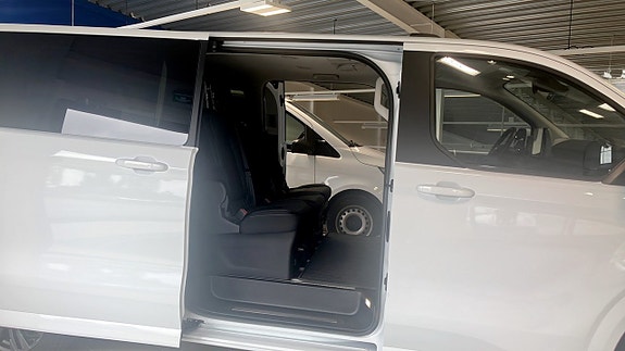 Ford Custom Tourneo 4 of 12