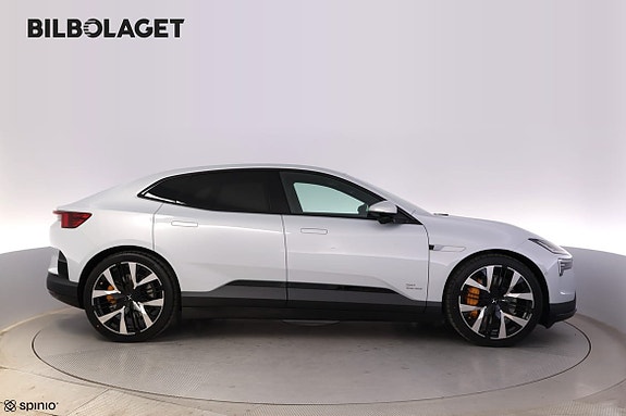 Polestar 4 2 of 5