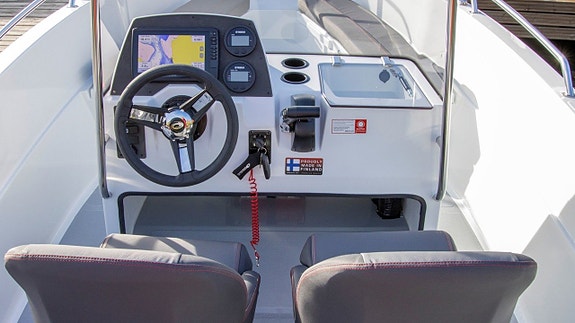 AMT 190 R + Yamaha F100LB 5 of 6
