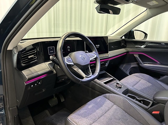Volkswagen Tiguan 8 of 15