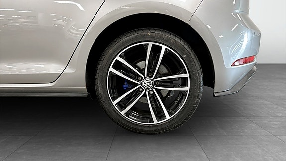 Volkswagen Golf I 6 of 12