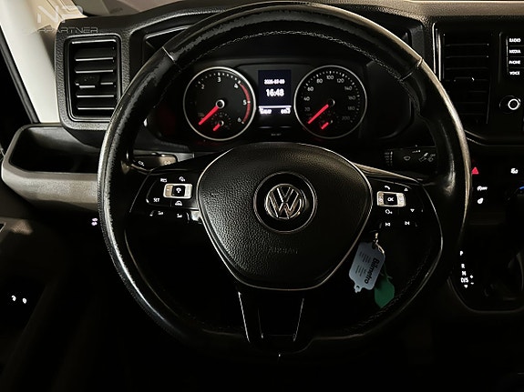 Volkswagen Crafter 35 11 of 25