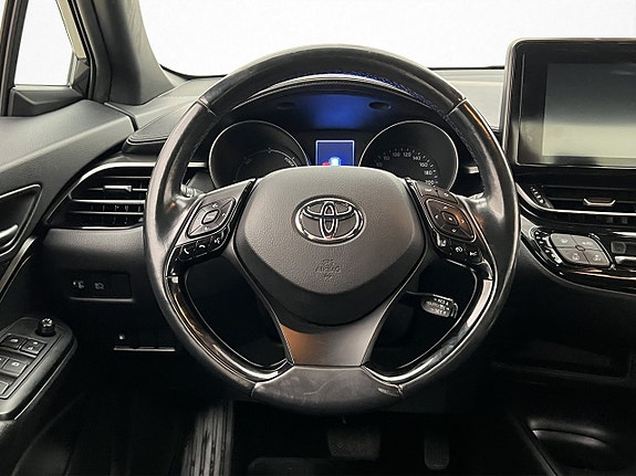 Toyota C-HR 11 of 29