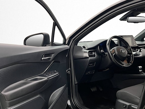 Toyota C-HR 9 of 29