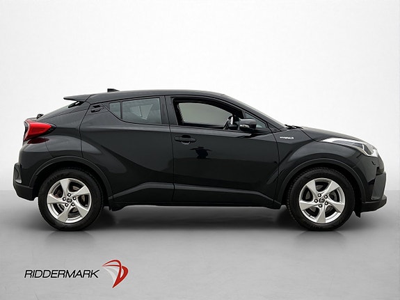 Toyota C-HR 4 of 29