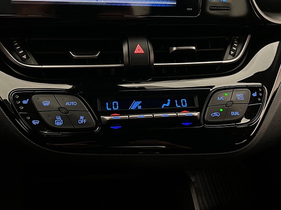 Toyota C-HR 20 of 29