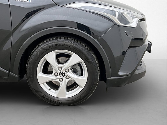 Toyota C-HR 29 of 29