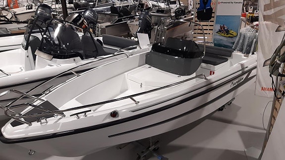 Yamarin 46 SC + Yamaha F50