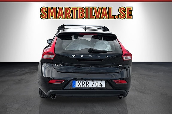 Volvo V40 4 of 22