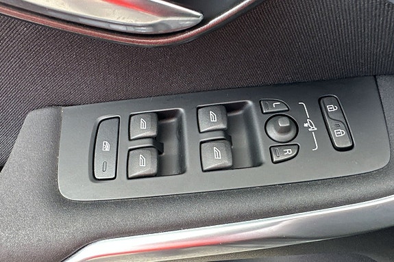 Volvo V40 16 of 22
