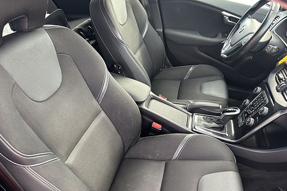 Volvo V40 10 of 22