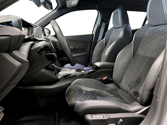 Peugeot 2008 4 of 5