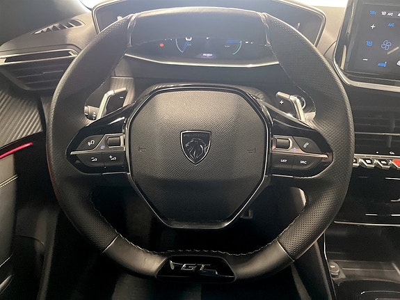 Peugeot 2008 7 of 22