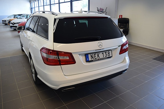 Mercedes-Benz E200 4 of 9
