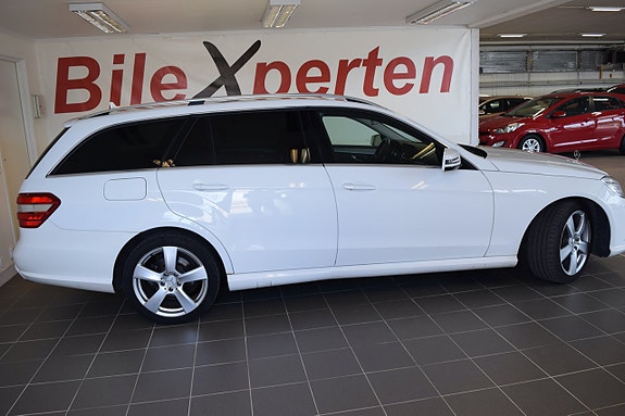 Mercedes-Benz E200 3 of 9