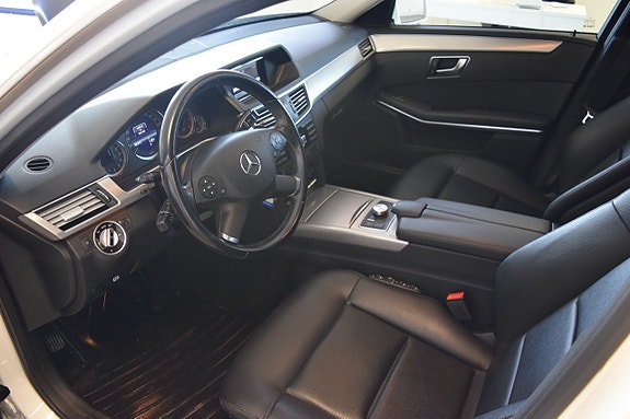 Mercedes-Benz E200 5 of 9