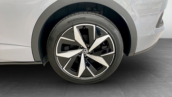 Volkswagen ID.4 GTX 6 of 13