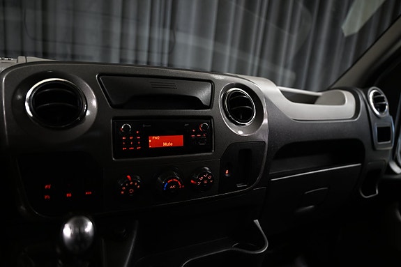 Renault Master 27 of 30