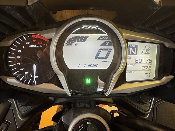 Yamaha Fjr1300 A 1.3 8 of 12