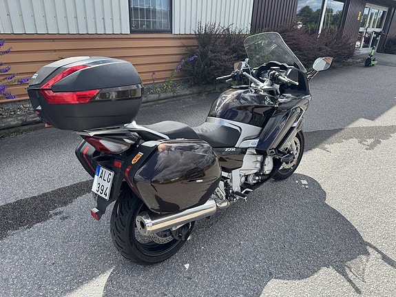 Yamaha Fjr1300 A 1.3 2 of 5