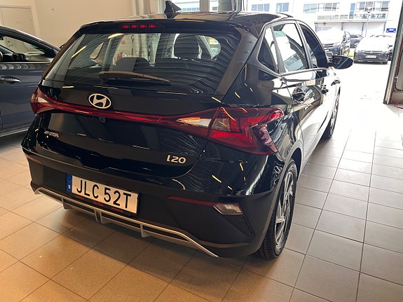 Hyundai i20 4 of 17