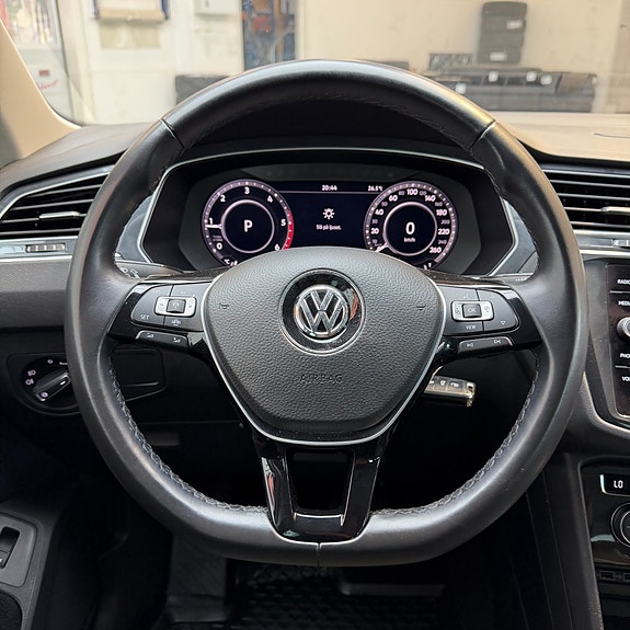 Volkswagen Tiguan 10 of 12
