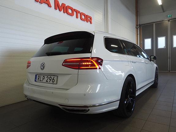 Volkswagen Passat 8 of 28