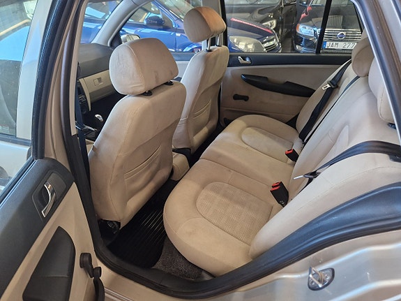 Skoda Fabia 7 of 13