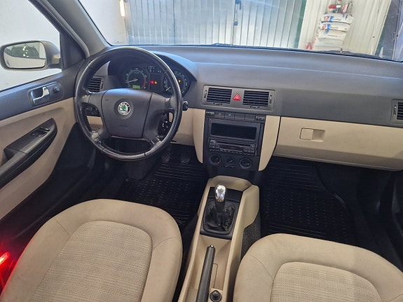 Skoda Fabia 9 of 13