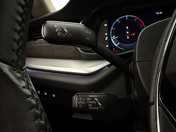 Skoda Octavia Scout 13 of 30