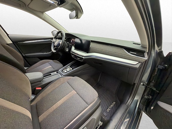 Skoda Octavia Scout 28 of 30