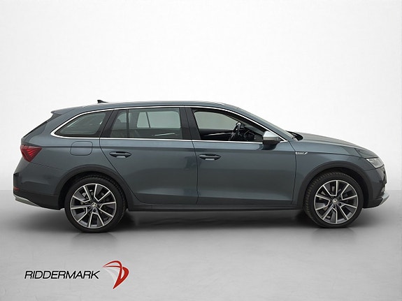 Skoda Octavia Scout 4 of 30