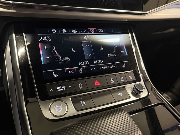 Audi Q8 15 of 24
