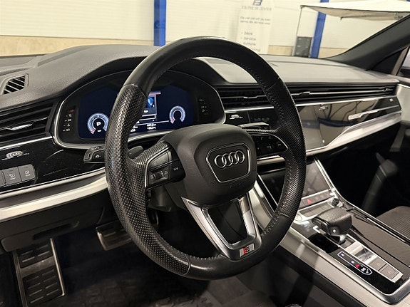 Audi Q8 18 of 24