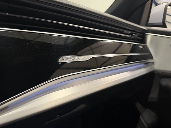 Audi Q8 20 of 24