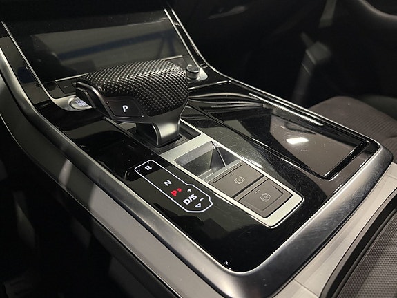 Audi Q8 14 of 24
