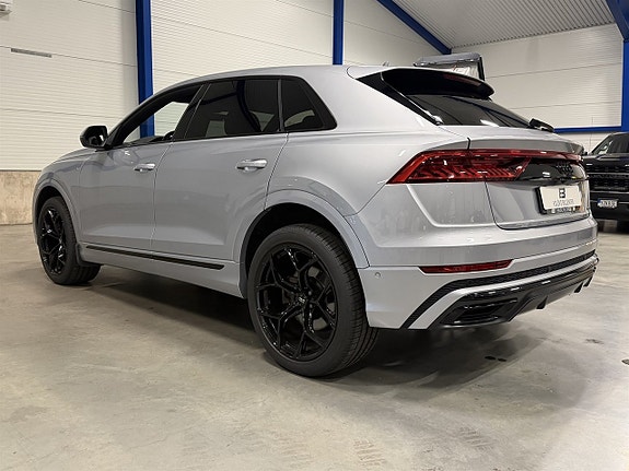 Audi Q8 4 of 24