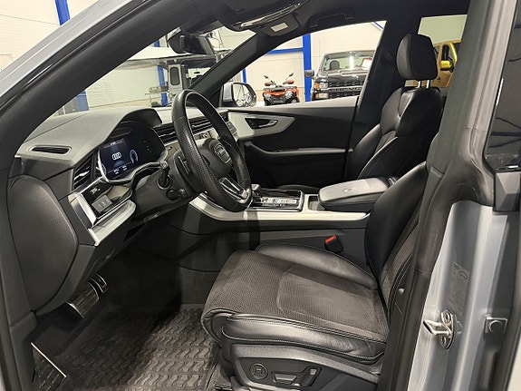 Audi Q8 8 of 24
