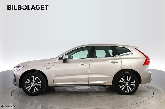 Volvo XC60 2 of 5